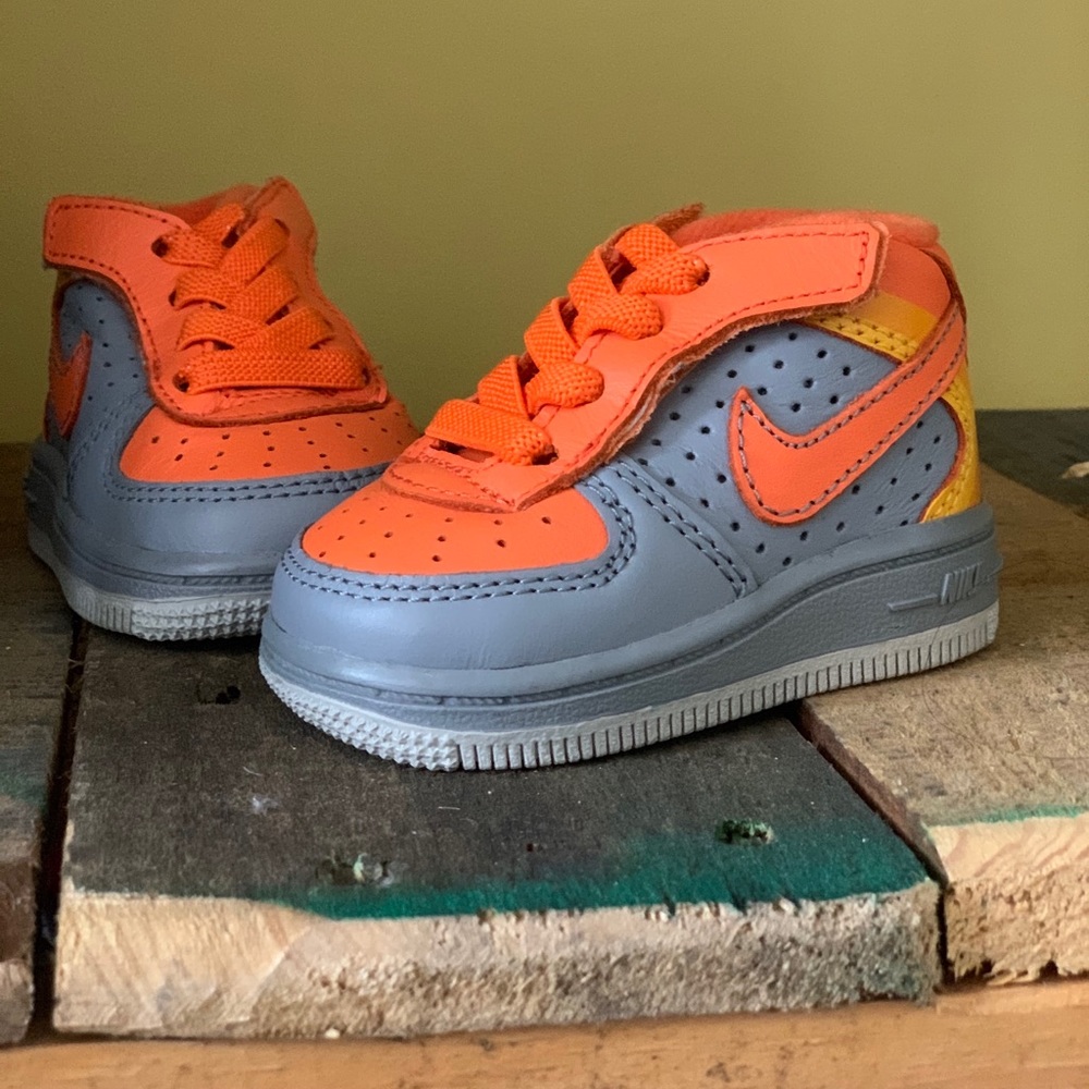 Size 1 Air Force Nike sneakers
